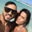 Gracyanne se declara a Belo com foto ousada nas redes sociais