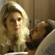 Em 'A Dona do Pedaço', Yohana (Monique Alfradique) fica chocada com as revelações de Téo (Rainer Cad