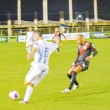 Janderson faz a marcação na lateral de campo no Estádio Jonas Duarte