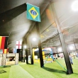 Palco para assistir a jogos da Copa do Mundo do Catar é montado em shopping de Goiânia